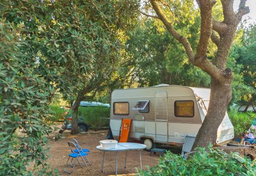 Caravane moins de 5m 3