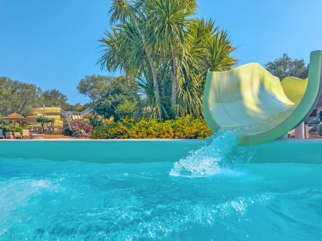 piscine tobbogan pertamina